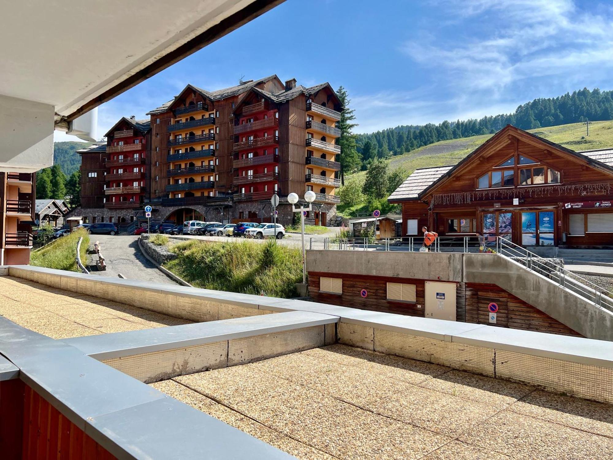 Risoulski Antares - Piscine Et Sauna Kültér fotó